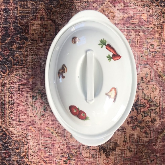 Made in France Porcelain Covered Casserole Dish - Picture 6 of 6